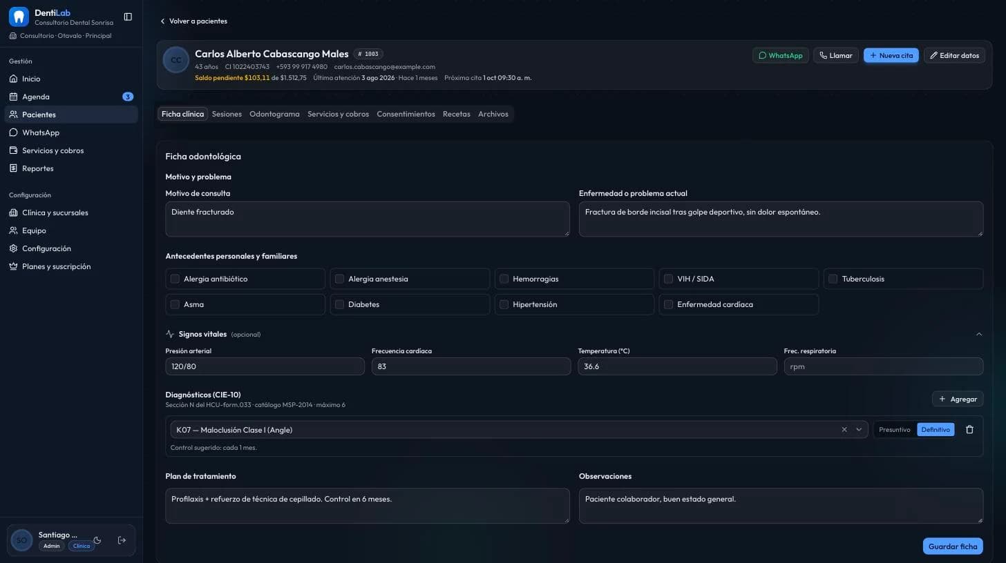 Ficha de un paciente en DentiLab con sus pestañas y el resumen de saldo